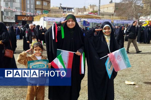 تولد چهل‌وهفت سالگی انقلاب‌اسلامی‌ایران در شهرستان اسلامشهر با مشارکت هزاران نفر از اقشار مختلف