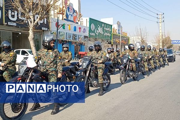 کاروان نمادین ورود حضرت امام خمینی(ره) به میهن اسلامی