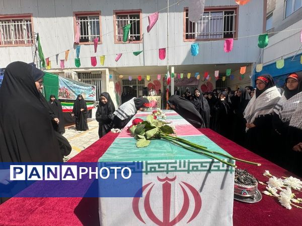 افتتاح وتشکیل سنگر رفافت در دبیرستان دخترانه امام حسین (ع) واحد۳