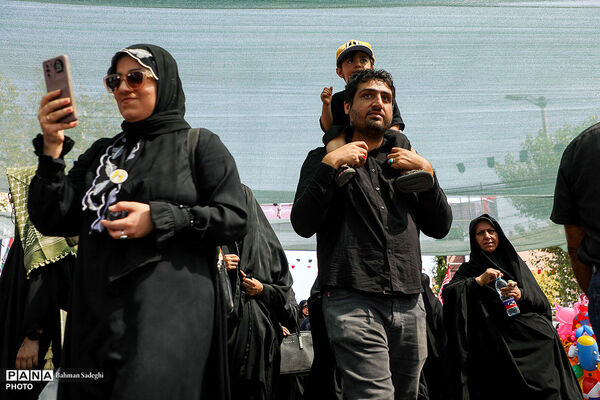 مراسم آیینی پیاده‌روی جاماندگان اربعین حسینی در تهران - ۶