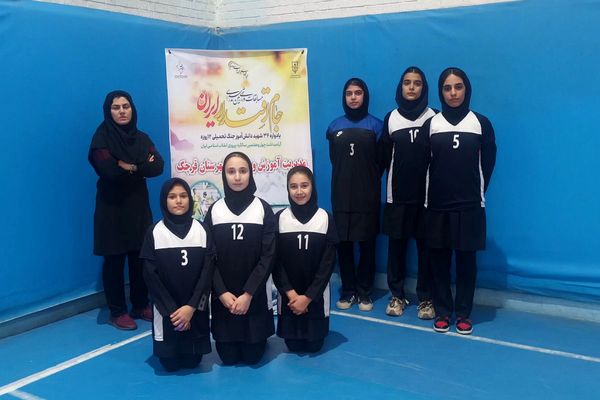 مسابقات ورزشی بین مدرسه‌ای داژبال در شهرستان قرچک