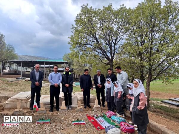 تجدید میثاق با شهدا؛ گامی در مسیر تربیت نسل ولایی در خرم‌آباد