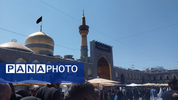 حال و هوای حرم مطهر رضوی در اربعین حسینی