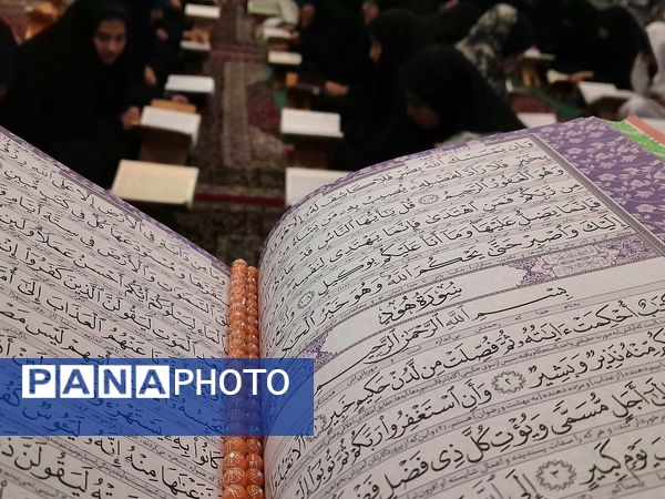 برگزاری محفل قرآنی در مدرسه‌ نمونه دولتی سعدی شهرستان برخوار