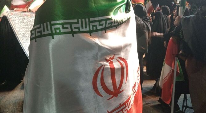 هم صدا شدن مردم گرگان در میدان وحدت 
