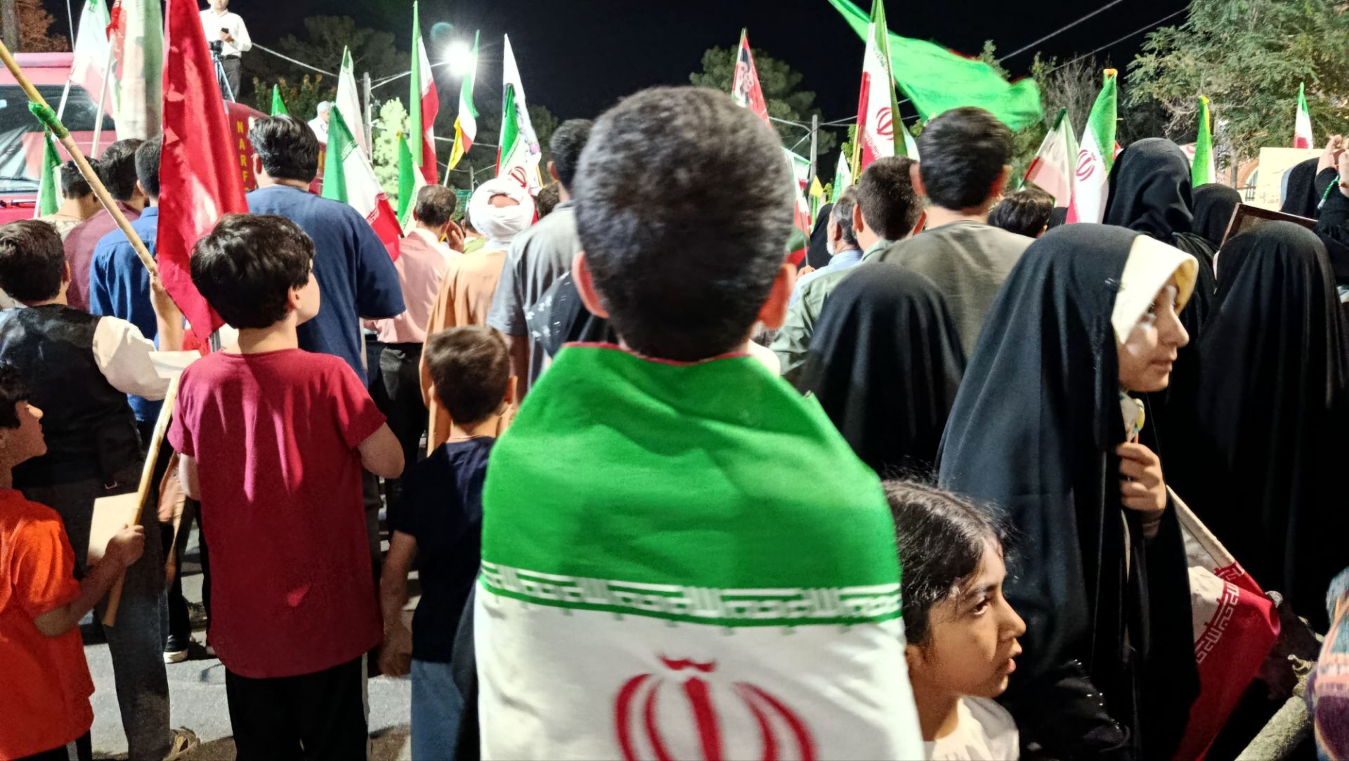 نود و پنج شب حماسه حضور