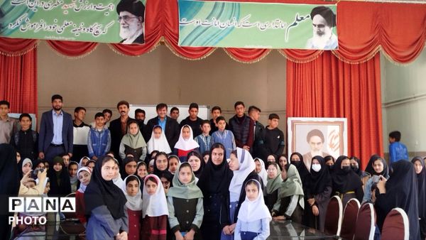 جلسه حوزه رسانه‌ی دانش‌آموزی در شهرستان اردل