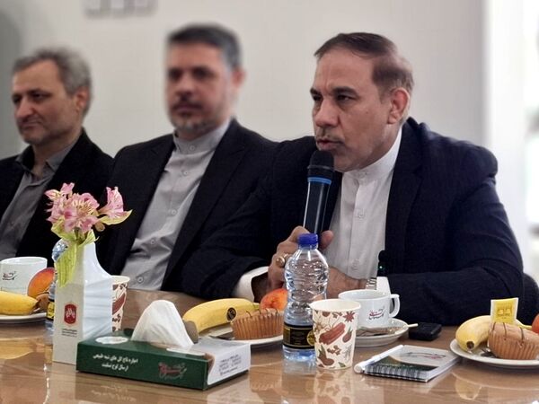بازدید از مرکز خانه چتر موسسه خیریه گلستان علی(ع)