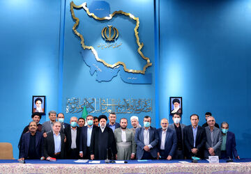 آرزوی سلامتی فراکسیون اهل سنت مجلس برای رئیس جمهور و هیأت همراه