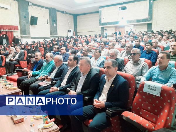 آیین تکریم و معارفه روسای قدیم و جدید دانشگاه فرهنگیان استان بوشهر