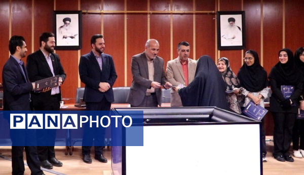 مراسم تجلیل از خبرنگاران پانا گلستان