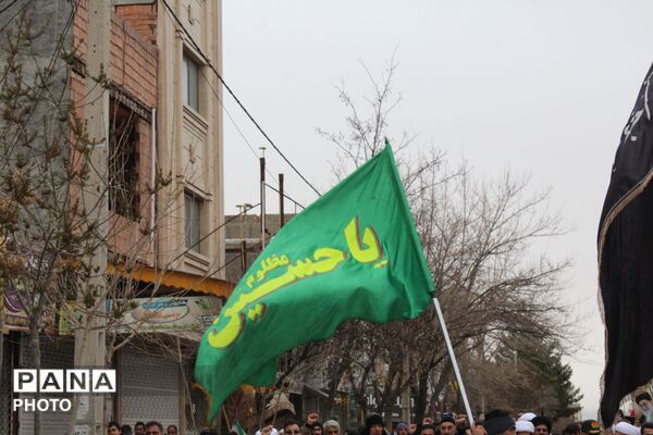 اجتماع مردم شهید پرور شهرستان فاروج در میدان رضوی در پی شهادت آیت الله العظمی امام خامنه‌ای (رضوان الله تعالی علیه) 