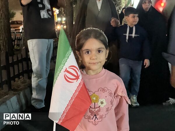 حضور کودکان در تجمعات مردمی کرج