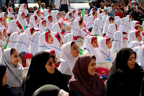 جشن شکوفه‌ها در آذربایجان غربی 