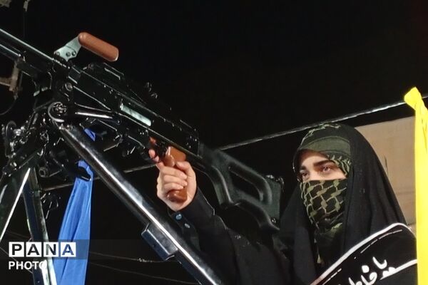 بانوان در خط مقدم حضور مردمی؛ گزارش تصویری رژه حماسی جان‌فدا