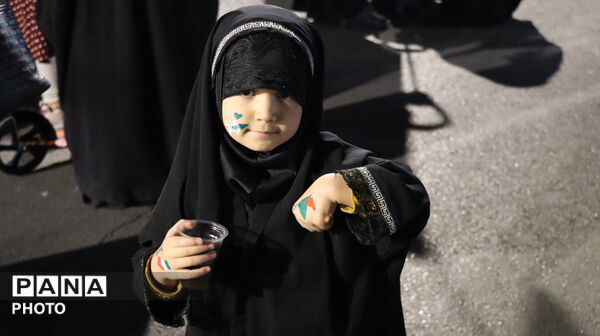۹۹ شب همدلی در میدان شهید امام خامنه‌ای