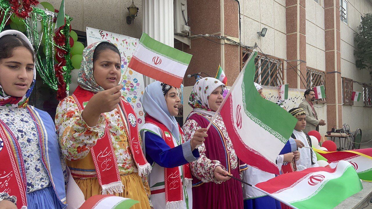 برگزاری جشن غنچه‌ها در آمل 