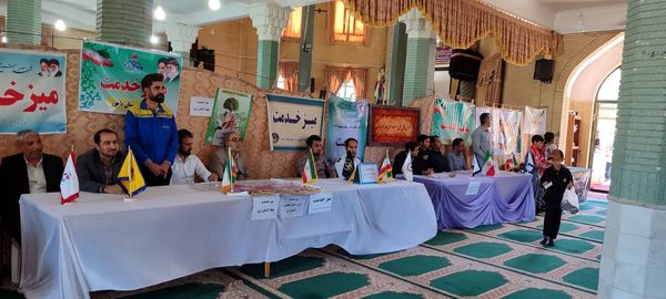 پاسخگویی مسئولان شهرستان باخرز به مردم در میز خدمت