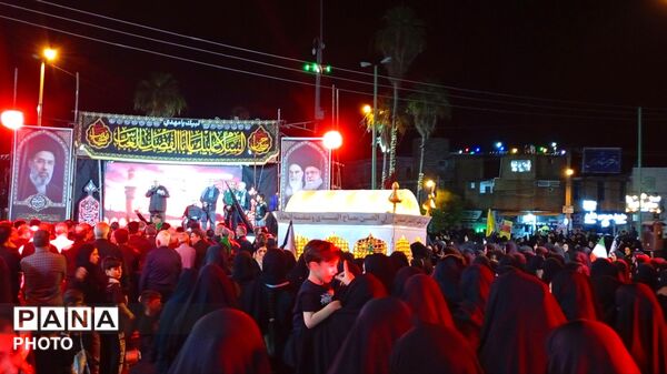 میدان شهید بهشتی در سوگ عاشورا