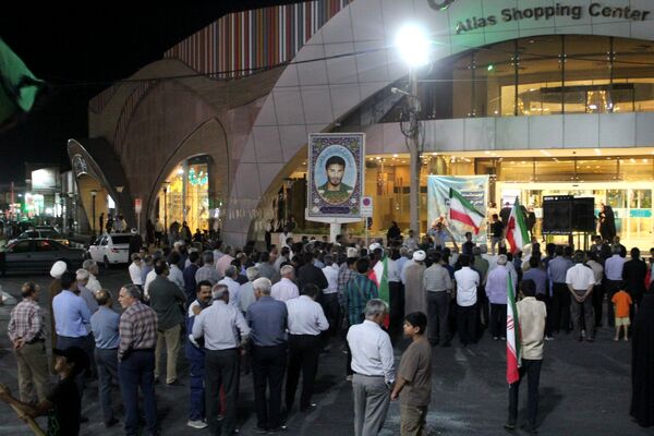 تجمع حماسی مردم بم در حمایت از اقتدار نیروهای مسلح جمهوری اسلامی 