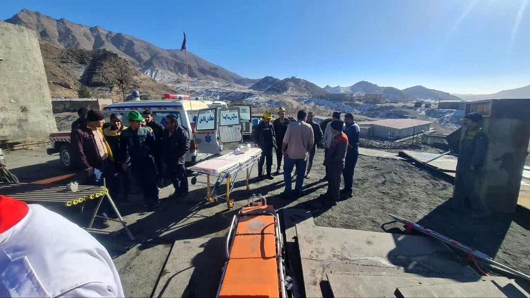 جزئیات حادثه‌ ریزش معدن بافق/ 6 نفر مصدوم شدند