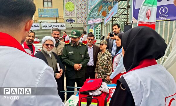 برپایی غرفه‌های خدمات‌رسانی و بسیجی  هم‌زمان با برنامه‌های ویژه روز جمعه