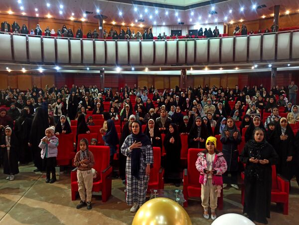 همایش مادر دختری در ساختمان صبا مشهد