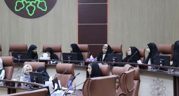 نشست ادبیات آیینی در دلیجان