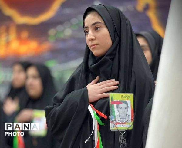  رقابت گروه‌های مدرسه‌ای برای صعود به مرحله استانی