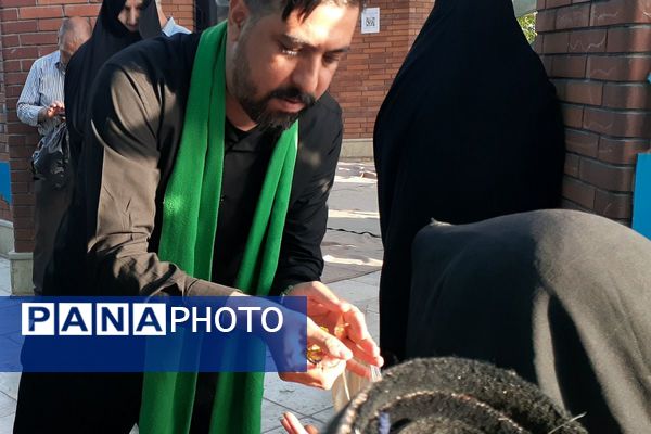  مراسم ختم دعای عرفه کنار مزار شهدای گمنام نسیم شهر 