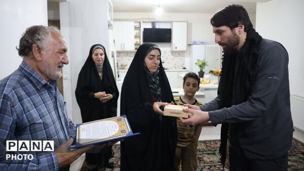 دیدار استاندار البرز و نماینده رئیس مجلس شورای اسلامی با خانواده معظم شهدا