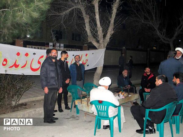رژه باشکوه خودروها در شهرکرد نماد اتحاد مردم 
