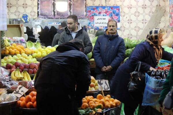 بازار داغ یلدا در زنجان