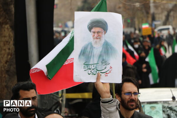 نسل جدید، پای آرمان‌های انقلاب 
