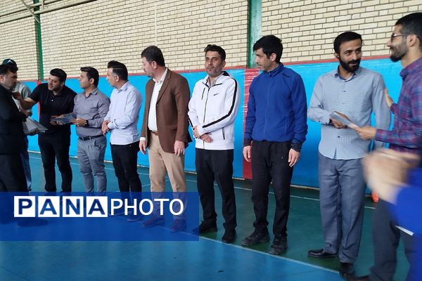 برگزاری مسابقات فوتسال دانش‌آموزان پسر منطقه کهریزک