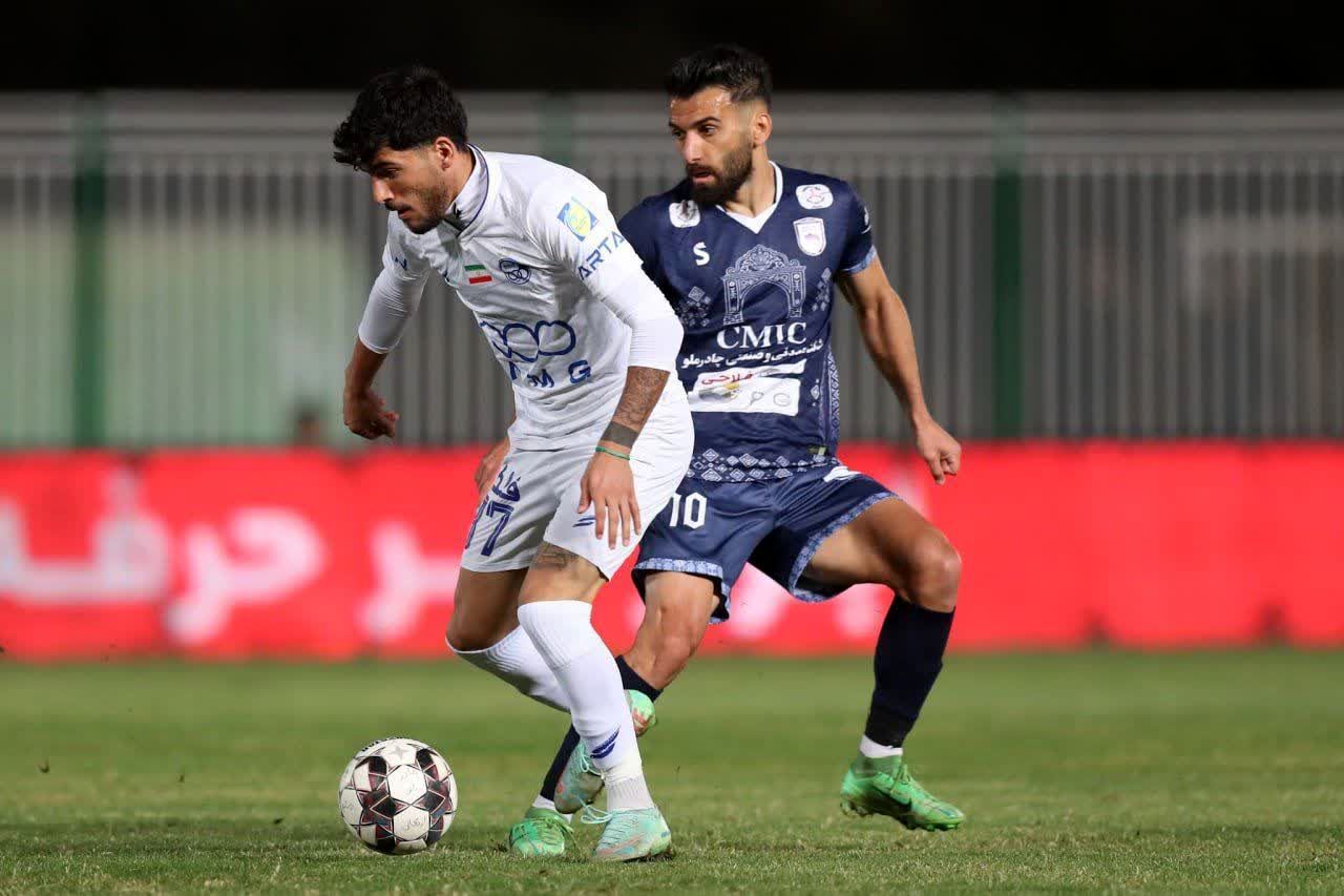 استقلال و چادرملو همچنان در چرخه مساوی‌ها
