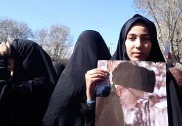 مراسم تشییع باشکوه پیکر مطهر شهدا در نورآباد لرستان