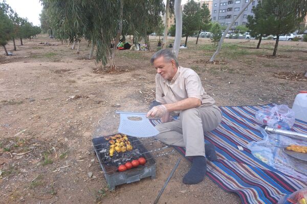 دورهمی روز طبیعت در پارک جنگلی پردیسان قم