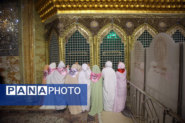 دختران، مهمان حضرت معصومه(س) شدند