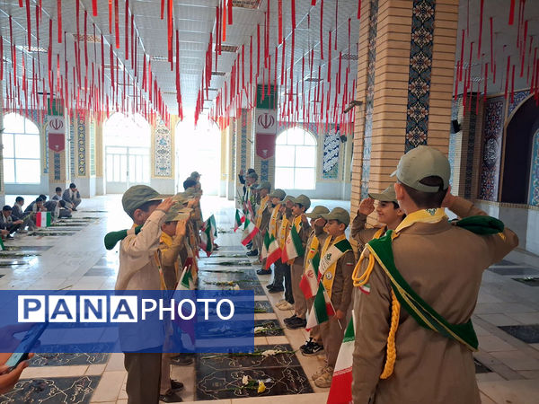 عطر افشانی و گلباران مزار شهدای شهرستان بجنورد  