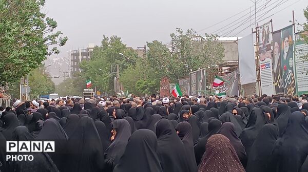تشییع پیکر جانباز شهید «حاج سیامک حسین پناه اقدم» در مرند 