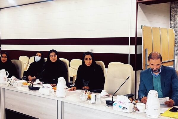 تقدیر از دانش‌آموز نخبه پژوهش‌سرای کاوش در شورای آموزش و پرورش کهریزک