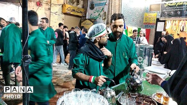 تجمع خودجوشانه مردم برای خونخواهی رهبر شهید مردم نیشابور