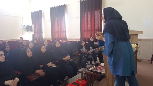 کارگاه آموزشی محیط زیستی برای مراقبین سلامت ناحیه هفت مشهد
