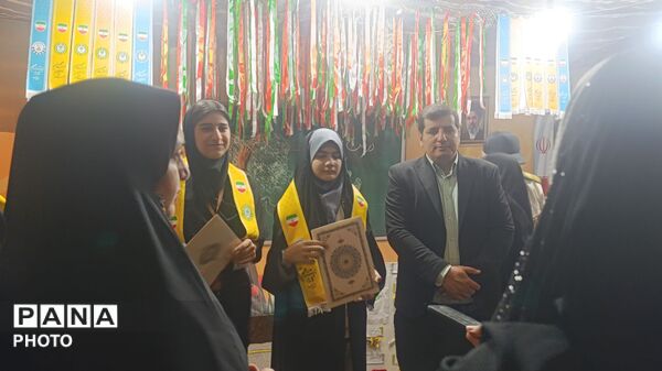 خیابان انقلاب میزبان قدردانی از چهره‌های فعال پانا و پیشتازان