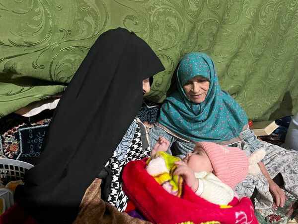 آخرین لحظات معنوی روز اعتکاف در مسجد امام حسین(ع)