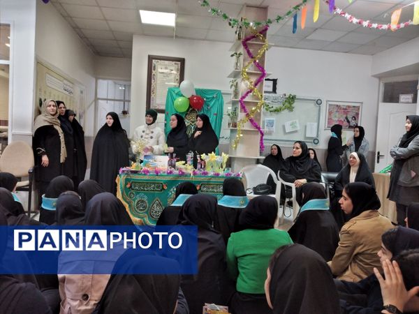 جشن نیمه‌شعبان در دبیرستان شاهد ارض اقدس ناحیه۳ مشهد