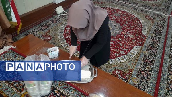 افطاری در دبیرستان صفورا ۲ ناحیه هفت مشهد