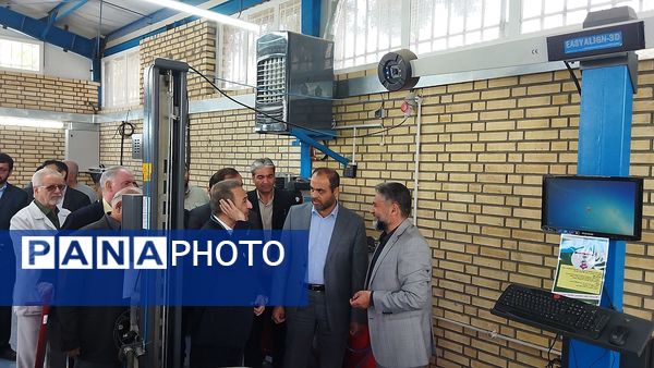 آیین افتتاحیه کارگاه و زمین چمن هنرستان تخصصی خودرو برادران نیشابور 