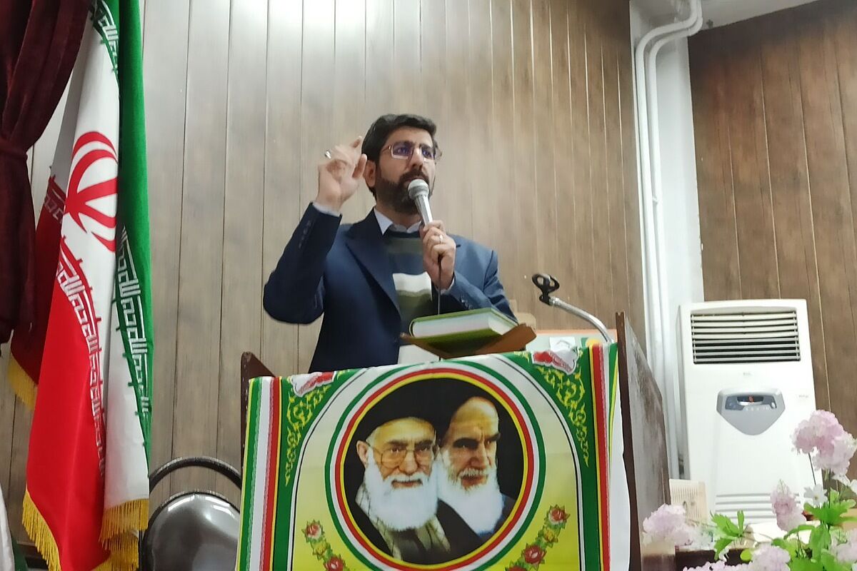 جشن انقلاب در ناحیه دو شهرری با حضور معاون پرورشی و فرهنگی شهرستانهای استان تهران 